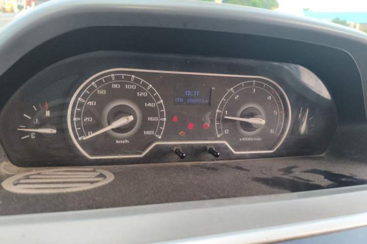 Used SAIC MAXUS Xintu V80 2020 2.5T Manual Classic City Delivery King Long Wheelbase Mid-Height 2/3 Seats Instrument Cluster