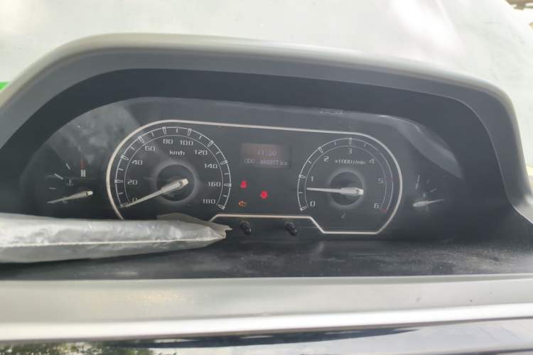 Used SAIC MAXUS Xintu V80  Instrument Cluster