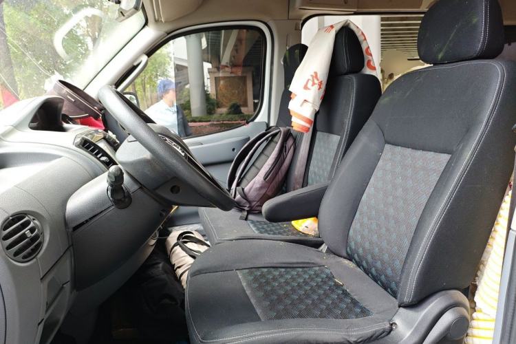 Used SAIC MAXUS Xintu V80  Left Front Seat