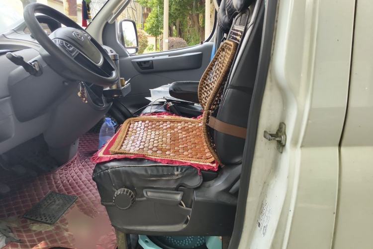 Used SAIC MAXUS Xintu V80  Left Front Seat