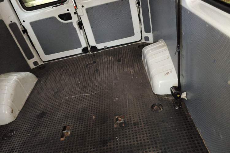 Used SAIC MAXUS Xintu V80  Left Rear Seat