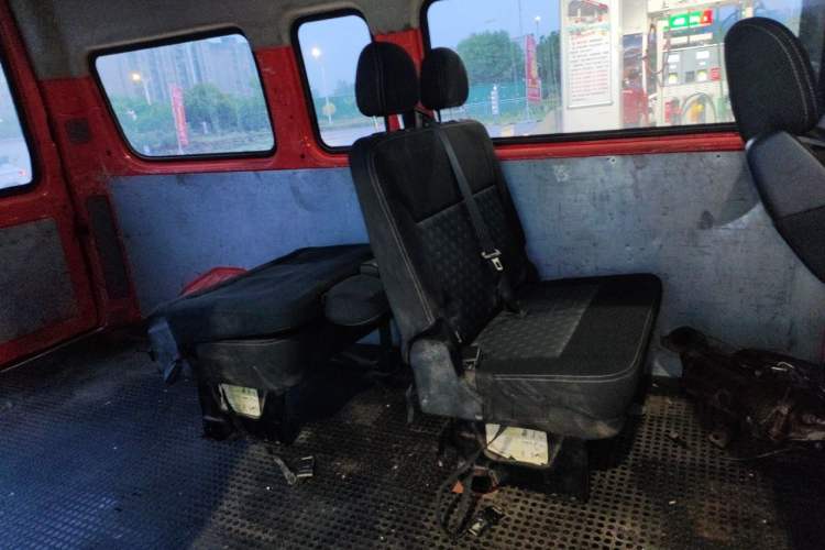 Used SAIC MAXUS Xintu V80  Left Rear Seat
