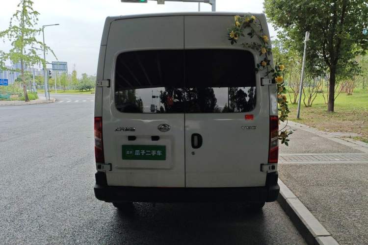 Used SAIC MAXUS Xintu V80  Rear