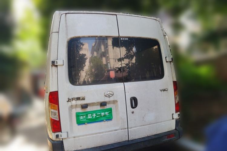 Used SAIC MAXUS Xintu V80 2020 2.5T Manual Classic City Delivery King Long Wheelbase Mid-Height 2/3 Seats Rear