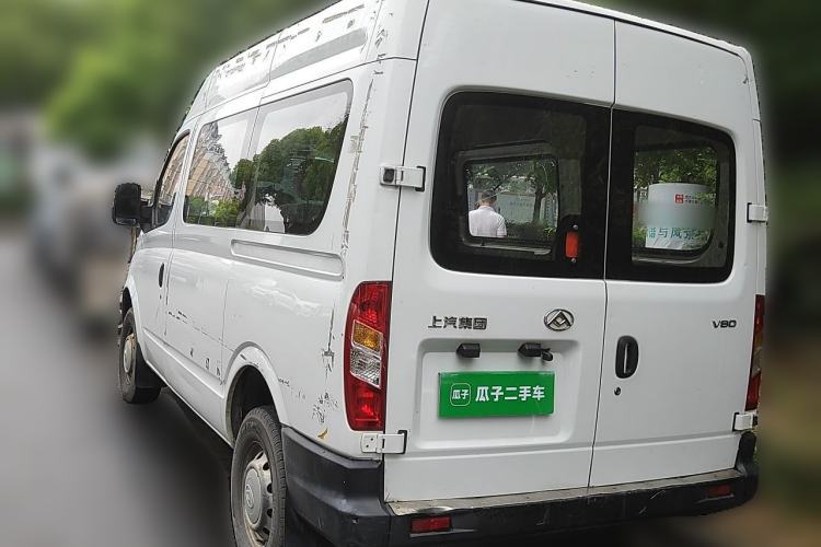Used SAIC MAXUS Xintu V80 2020 2.5T Manual Classic City Delivery King Short Wheelbase Mid-Roof Design 2/3 Seats Rear Left 45 Deg