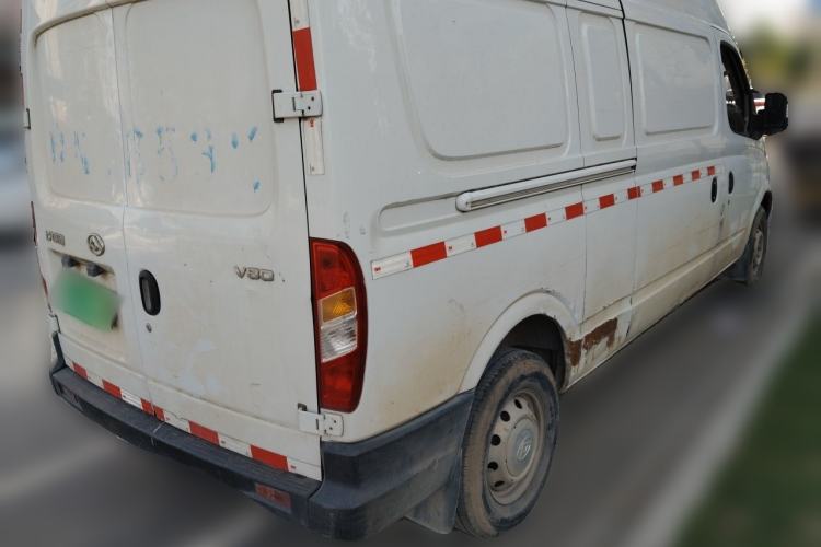 Used SAIC MAXUS Xintu V80 2020 2.5T Manual Classic City Delivery King Long Wheelbase Mid-Height 2/3 Seats Rear Right 45 Deg