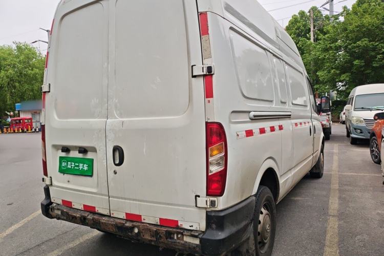 Used SAIC MAXUS Xintu V80 2020 2.5T Manual Classic City Delivery King Long Wheelbase High Roof – 2/3 Seats Rear Right 45 Deg