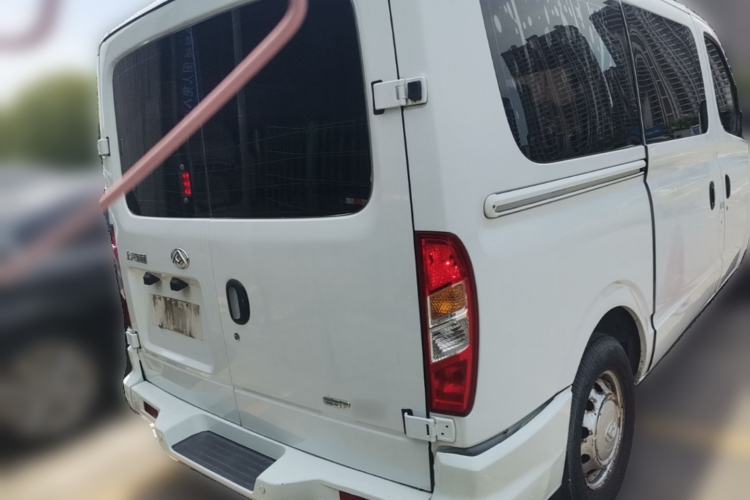 Used SAIC MAXUS Xintu V80 2020 2.0T AMT PLUS City Edition Short Wheelbase Ultra-Low Roof—7/8/9-Seater Rear