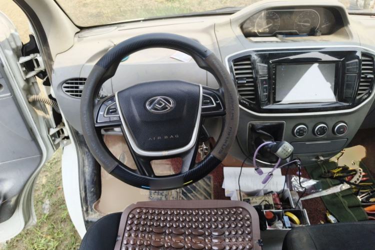 Used SAIC MAXUS Xintu V80  Steering Wheel