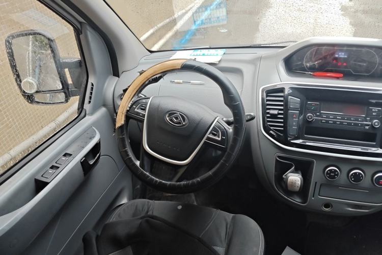 Used SAIC MAXUS Xintu V80  Steering Wheel