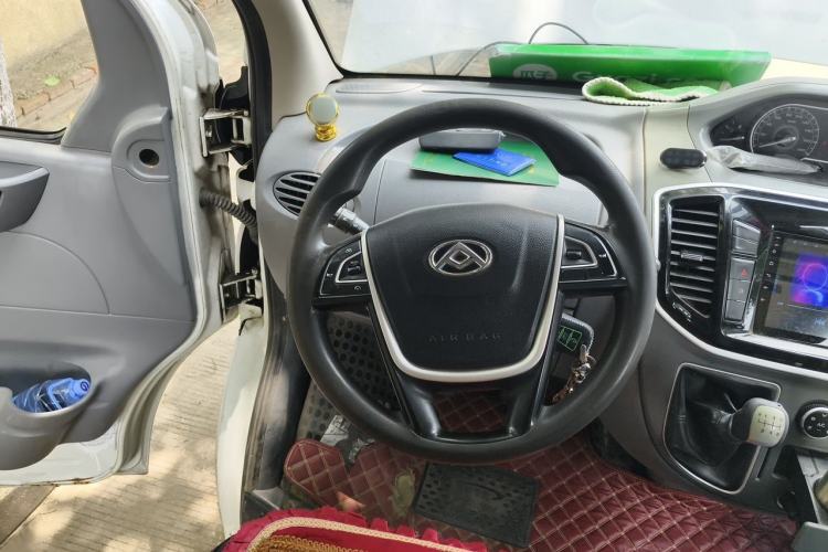 Used SAIC MAXUS Xintu V80  Steering Wheel