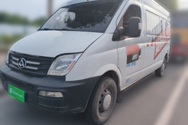 Used SAIC MAXUS Xintu V80 2020 2.5T Manual Classic City Delivery King Long Wheelbase Mid-Height 2/3 Seats