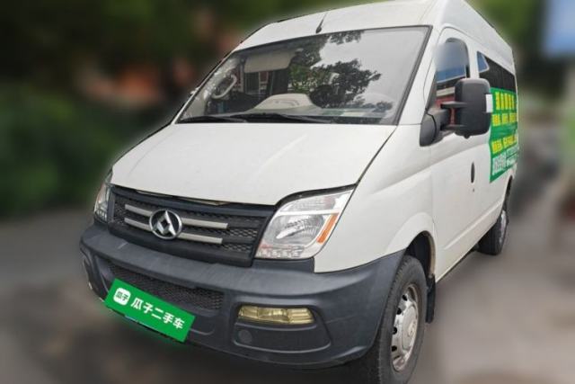 Used SAIC MAXUS Xintu V80 2020 2.5T Manual Classic City Delivery King Short Wheelbase Mid-Roof Design 2/3 Seats