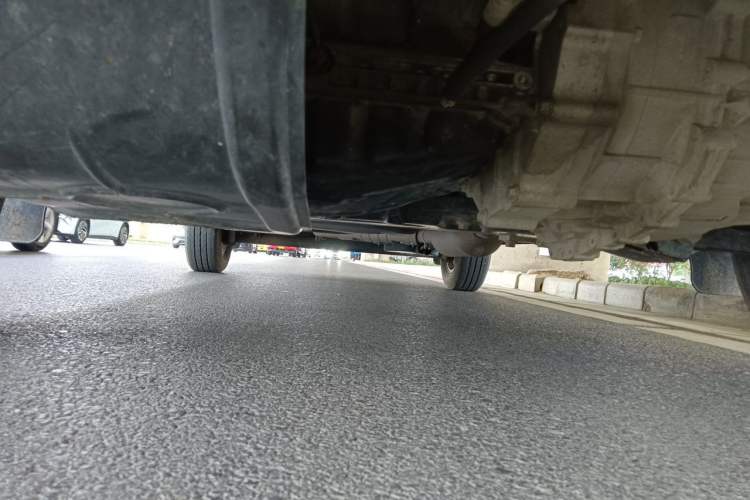 Used SAIC MAXUS Xintu V80  Chassis Front