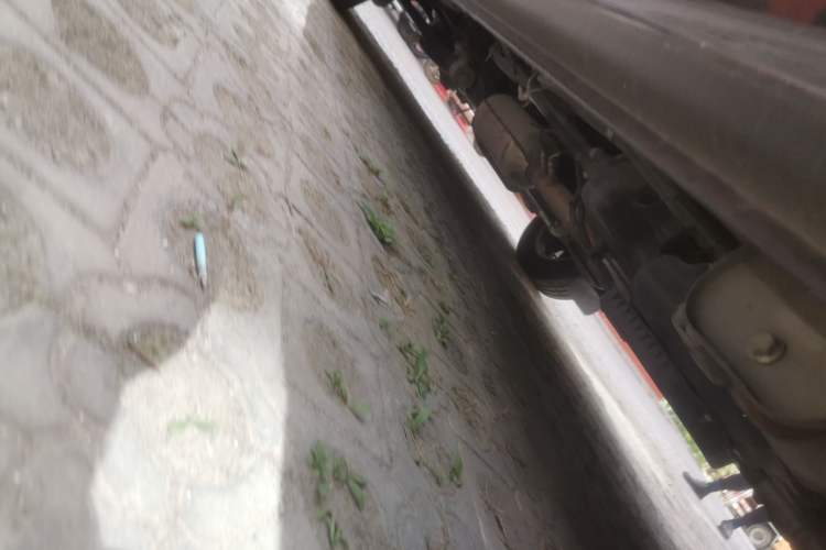Used SAIC MAXUS Xintu V80  Chassis Rear Left