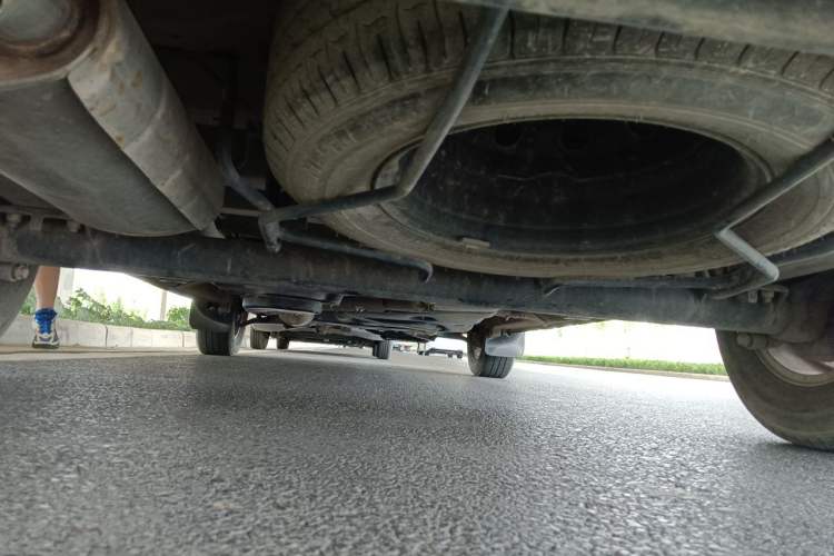 Used SAIC MAXUS Xintu V80  Chassis Rear