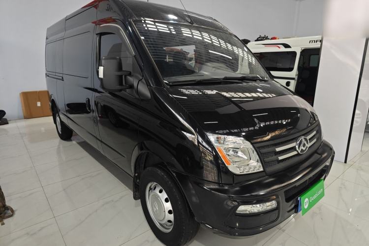 Used SAIC MAXUS Xintu V80 2021 2.0T AMT Classic Aoyuntong Long Wheelbase Mid-Roof 6/7/8/9-Seater Front Right 45 Deg