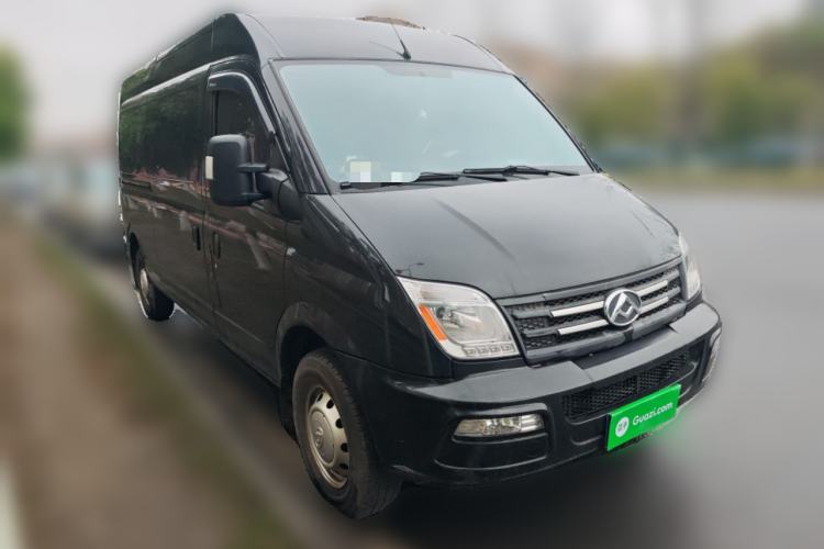 Used SAIC MAXUS Xintu V80 2021 2.0T Manual Classic Aoyuntong Long Wheelbase Mid-Roof 6/7/8/9-Seater Front Right 45 Deg