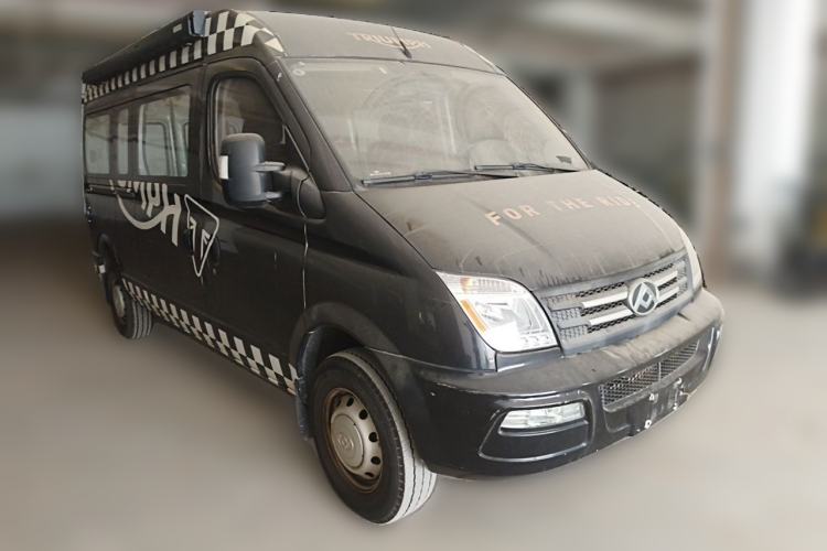Used SAIC MAXUS Xintu V80 2021 2.0T Manual Classic Aoyuntong Short Wheelbase Ultra-Low Roof 7/8/9-Seater Front Right 45 Deg