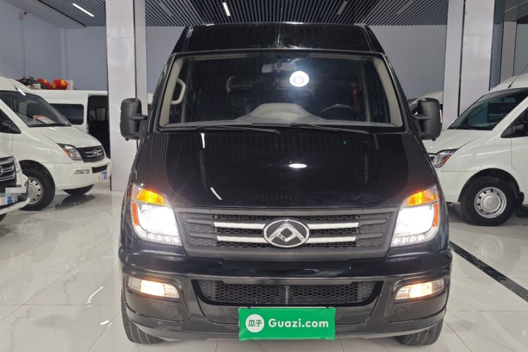 Used SAIC MAXUS Xintu V80 2021 2.0T AMT Classic Aoyuntong Long Wheelbase Mid-Roof 6/7/8/9-Seater Front