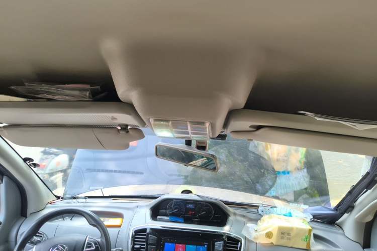 Used SAIC MAXUS Xintu V80 2021 2.0T Manual Classic Aoyuntong Long Wheelbase Mid-Roof 6/7/8/9-Seater Headliner