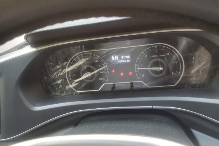 Used SAIC MAXUS Xintu V80  Instrument Cluster