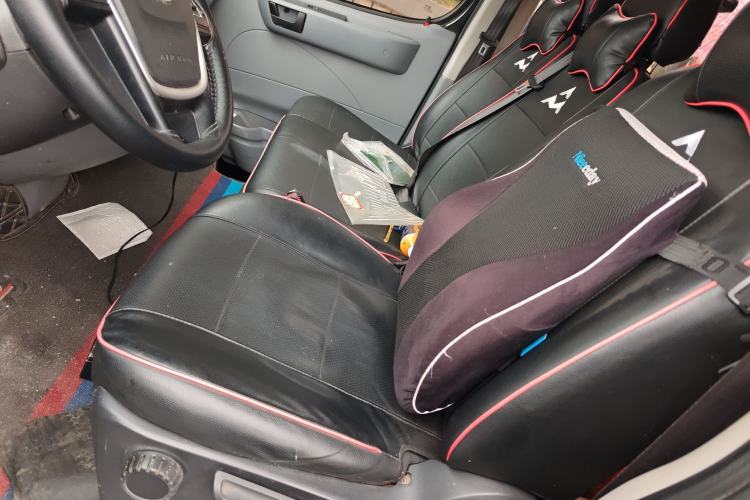 Used SAIC MAXUS Xintu V80 2021 2.0T Manual Classic Aoyuntong Long Wheelbase Mid-Roof 6/7/8/9-Seater Left Front Seat