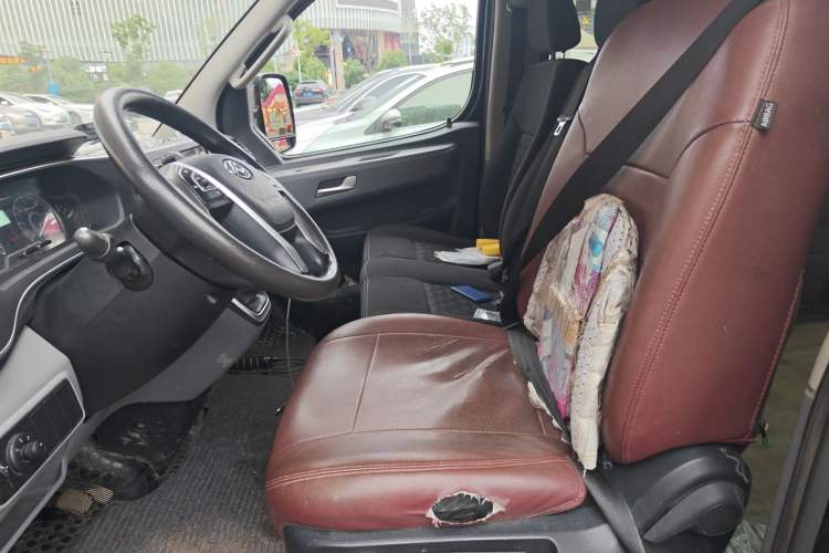 Used SAIC MAXUS Xintu V80 2021 2.0T PLUS Manual City Edition Short Wheelbase Ultra-Low Roof 5/6 Seats Left Front Seat