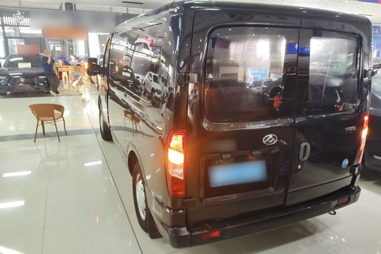 Used SAIC MAXUS Xintu V80 2021 2.0T Manual Classic Aoyuntong Short Wheelbase Ultra-Low Roof 5/6-Seater Rear Left 45 Deg