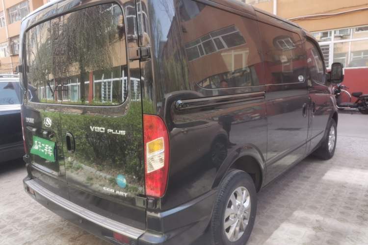 Used SAIC MAXUS Xintu V80  Rear Right 45 Deg
