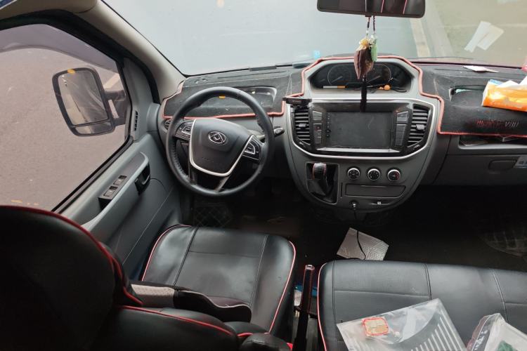 Used SAIC MAXUS Xintu V80 2021 2.0T Manual Classic Aoyuntong Long Wheelbase Mid-Roof 6/7/8/9-Seater Steering Wheel