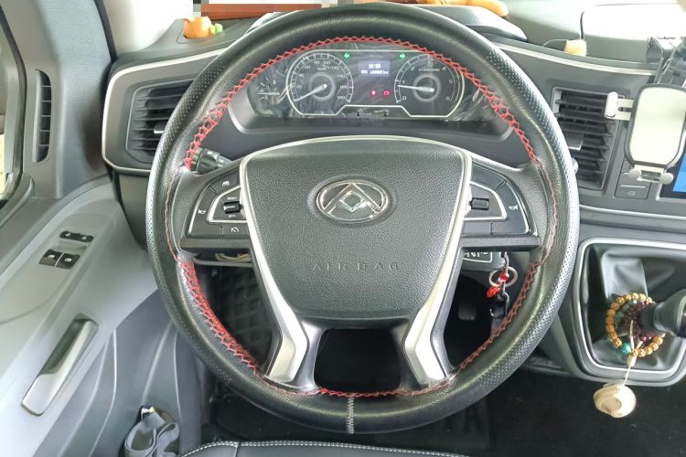 Used SAIC MAXUS Xintu V80  Steering Wheel
