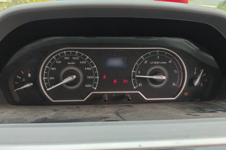 Used SAIC MAXUS Xintu V80 2021 2.0T Manual Classic Aoyuntong Short Wheelbase Ultra-Low Roof 5/6-Seater Instrument Cluster