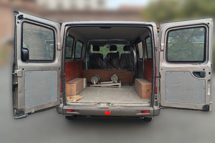 Used SAIC MAXUS Xintu V80 2021 2.0T Manual Classic Aoyuntong Short Wheelbase Ultra-Low Roof 5/6-Seater Trunk