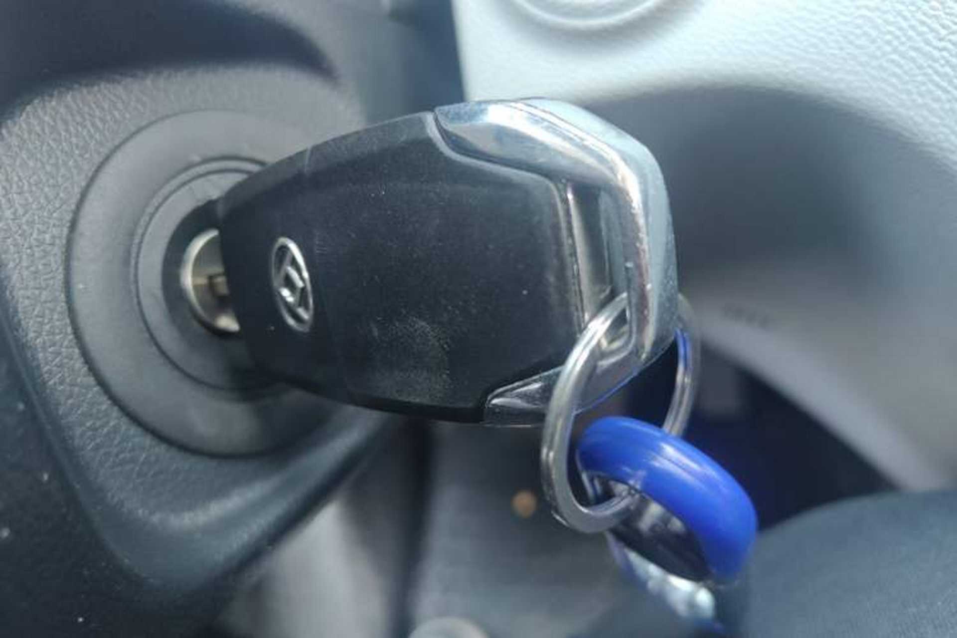 Used SAIC MAXUS Xintu V80  Vehicle Key