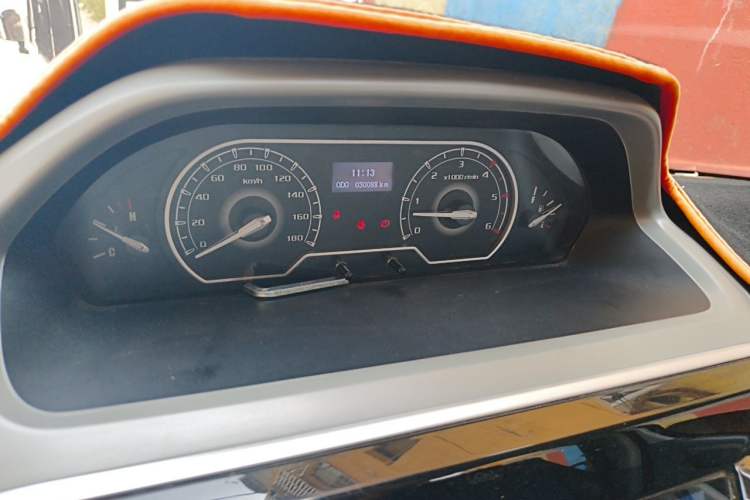 Used SAIC MAXUS Xintu V80 2021 2.0T Manual Classic Aoyuntong Long Wheelbase Mid-Roof 6/7/8/9-Seater Instrument Cluster