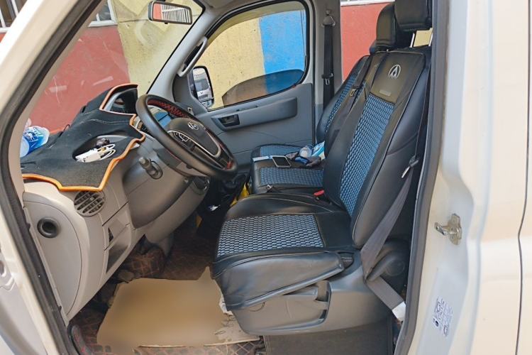 Used SAIC MAXUS Xintu V80 2021 2.0T Manual Classic Aoyuntong Long Wheelbase Mid-Roof 6/7/8/9-Seater Left Front Seat