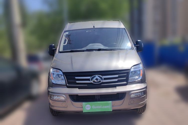 Used SAIC MAXUS Xintu V80 2021 2.0T Manual Classic Aoyuntong Long Wheelbase Mid-Roof 6/7/8/9-Seater Front
