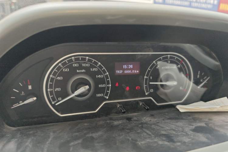 Used SAIC MAXUS Xintu V80 2021 2.0T Manual Classic Aoyuntong Short Wheelbase Ultra-Low Roof 5/6-Seater Instrument Cluster