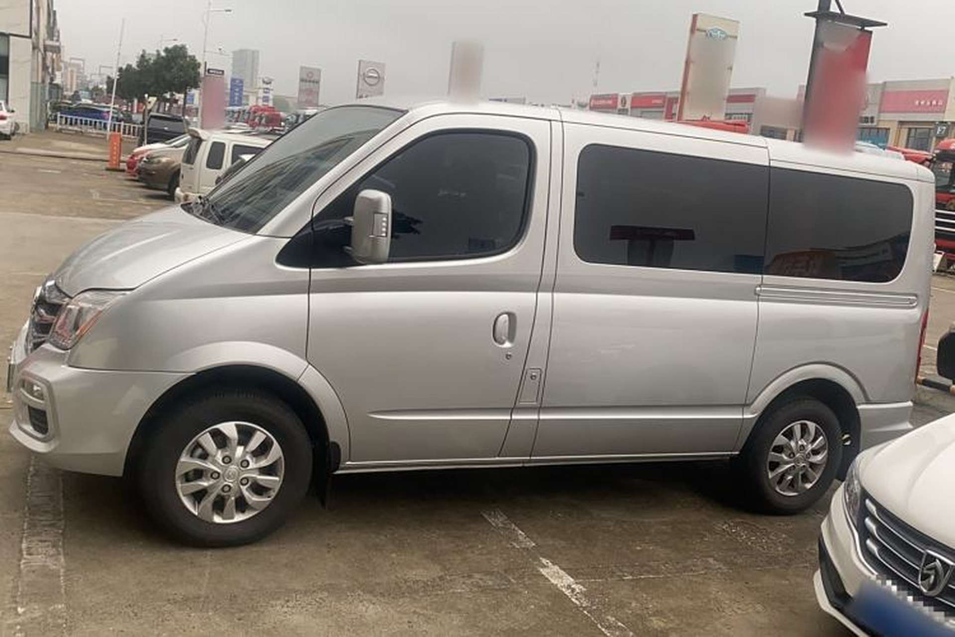Used SAIC MAXUS Xintu V80 2021 2.0T PLUS AMT City Edition Short Wheelbase Ultra-Low Roof 5/6-Seater Exterior 5