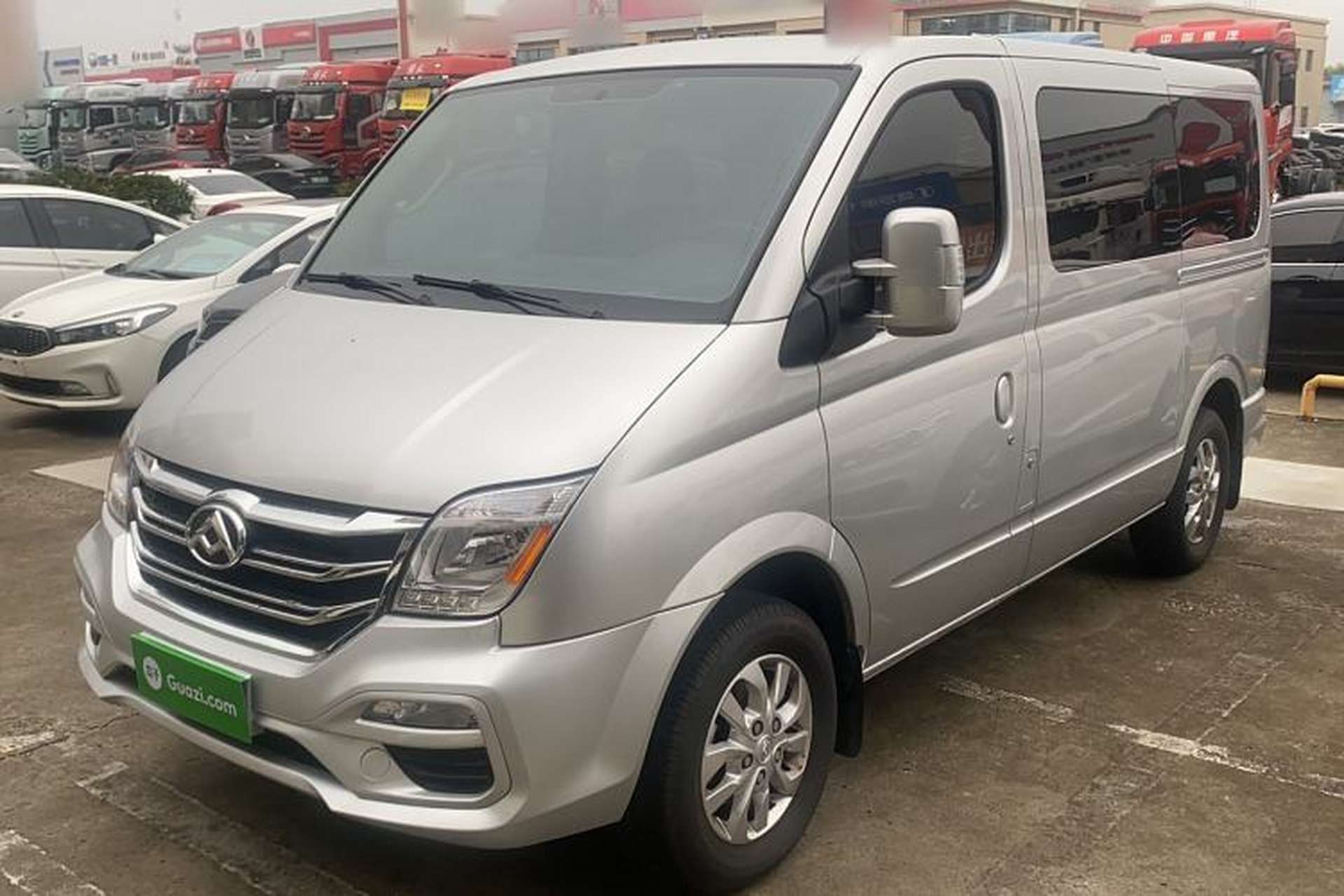 Used SAIC MAXUS Xintu V80 2021 2.0T PLUS AMT City Edition Short Wheelbase Ultra-Low Roof 5/6-Seater Front Left 45 Deg
