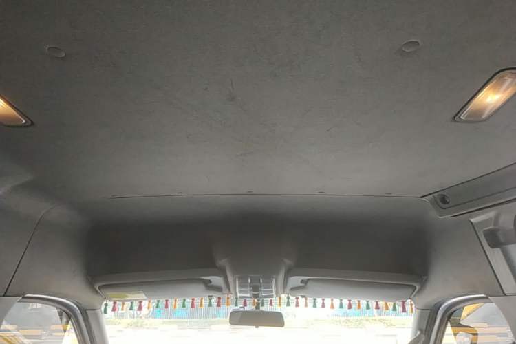 Used SAIC MAXUS Xintu V80 2021 2.0T Manual Classic Aoyuntong Long Wheelbase Mid-Roof 6/7/8/9-Seater Headliner