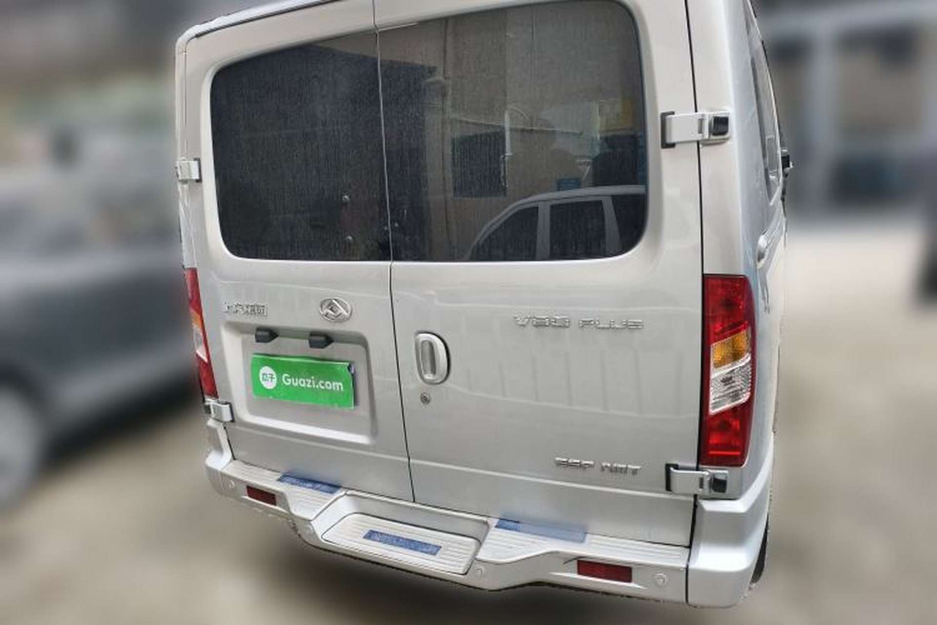 Used SAIC MAXUS Xintu V80 2021 2.0T PLUS AMT City Edition Short Wheelbase Ultra-Low Roof 5/6-Seater Rear