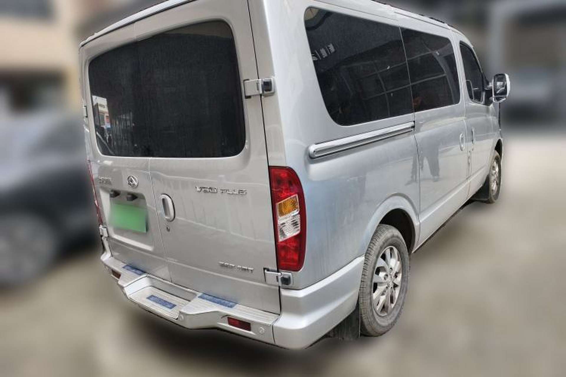 Used SAIC MAXUS Xintu V80 2021 2.0T PLUS AMT City Edition Short Wheelbase Ultra-Low Roof 5/6-Seater Rear Right 45 Deg