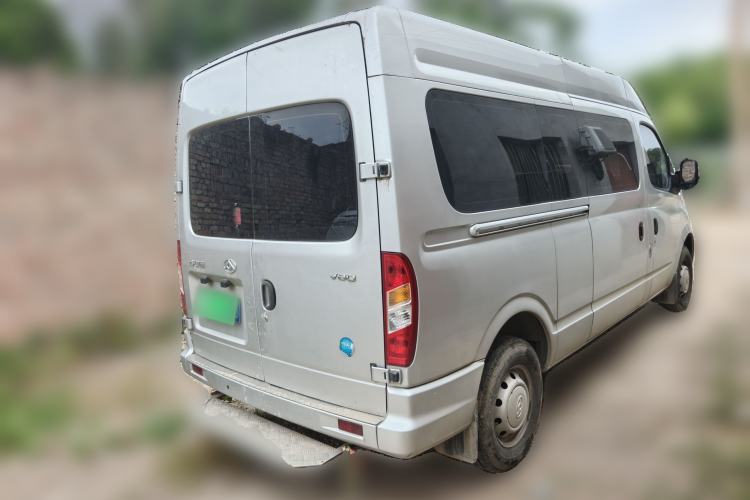 Used SAIC MAXUS Xintu V80 2021 2.0T Manual Classic Aoyuntong 127 PS Mid-axle Mid-roof 6/7/8/9-Seater Rear Right 45 Deg