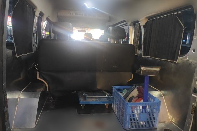 Used SAIC MAXUS Xintu V80 2021 2.0T Manual Classic Aoyuntong 127 PS Mid-axle Mid-roof 6/7/8/9-Seater Trunk