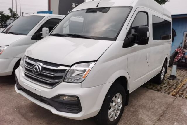 Used SAIC MAXUS Xintu V80 2021 2.0T PLUS AMT Aoyuntong Short-Wheelbase Mid-Roof 5/6-Seater