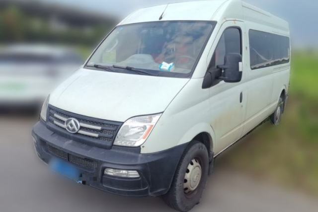 Ojetý SAIC MAXUS Xintu V80 SAIC Maxus XinTu V80 manual transmission 2.5T