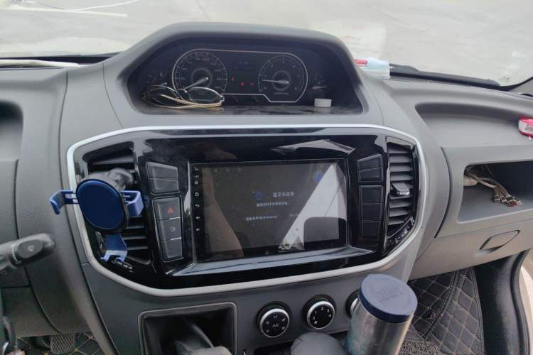 Used SAIC MAXUS Xintu V80  Audio And AC Panel