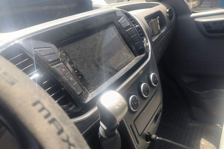 Used SAIC MAXUS Xintu V80  Audio And AC Panel